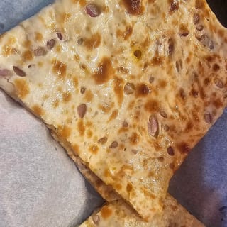 Onion Cheese Naan